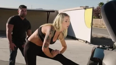 Trans Angels - Amerikanischein Aubrey Kate fickt mit Damien Stone