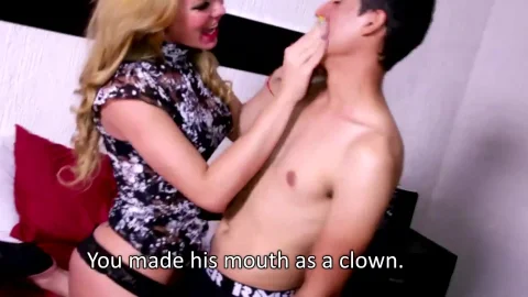 Gia Itzel e namorado - Ladyboy