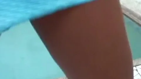 Transfrau Pamela Araujo spielt