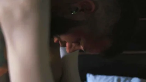 Os casos secretos de uma garota atraente têm sexo inegavelmente sexy – Johnny Hill e Lianna Lawson.