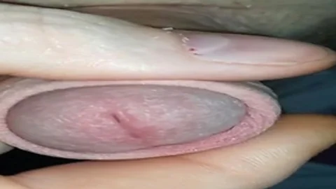 POV-Masturbierung und Sperma beim Anschauen von Pornos