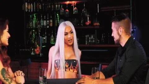 Vanessa Vega e Eva Maxim fanno un trio bollente con questo fortunato teenager.