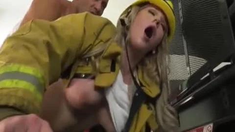 ASPEN BROOKS shemale