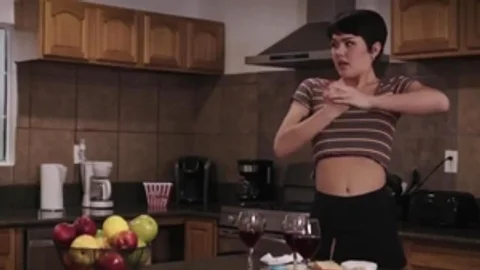 Dünne Transen-Sternchen Daisy Taylor leckt Jungs Ramrod Ich