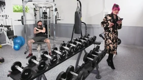 Go Stuck Yourself: Rimming im Fitnessstudio