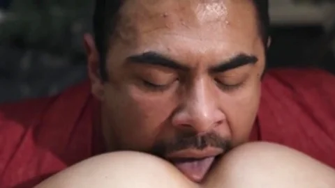 Ich ficke den Klempner heimlich vor meinem Ehepartner