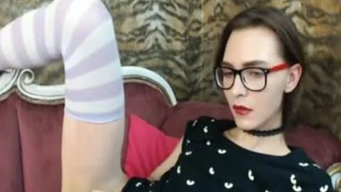 Collegeschönheit Sissy-Göttin Spiel auf der Webcam