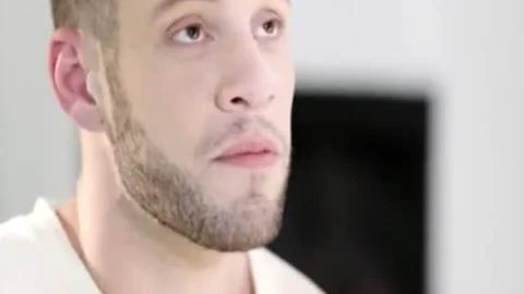 Lustiger Fotograf hatte nicht erwartet, die Schönheit Chanel Santini zu ficken